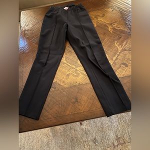 Lilly Pulitzer, size medium pants. Excellent condition.